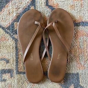 TKEES sandals
